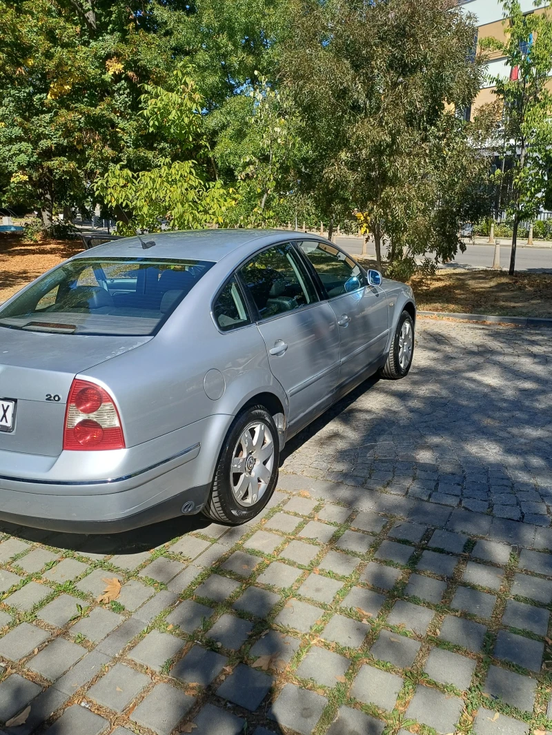 VW Passat, снимка 11 - Автомобили и джипове - 52295956