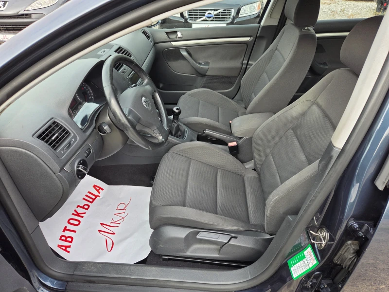 VW Golf 1.6FSI, снимка 7 - Автомобили и джипове - 52130061