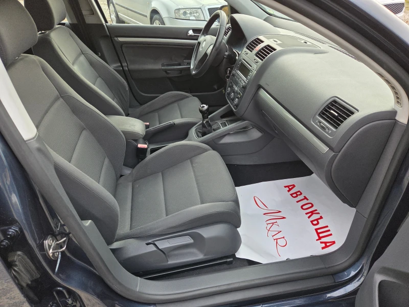 VW Golf 1.6FSI, снимка 9 - Автомобили и джипове - 52130061