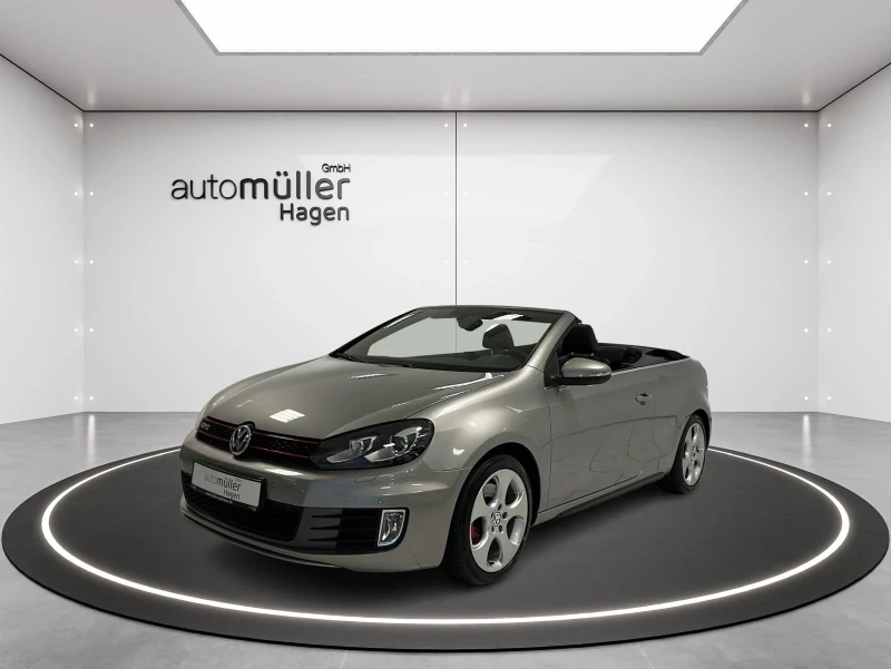 VW Golf 2.0 TSI GTI Cabrio DSG DYN-A| NAVI| TEMPO| AHK, снимка 3 - Автомобили и джипове - 52536144