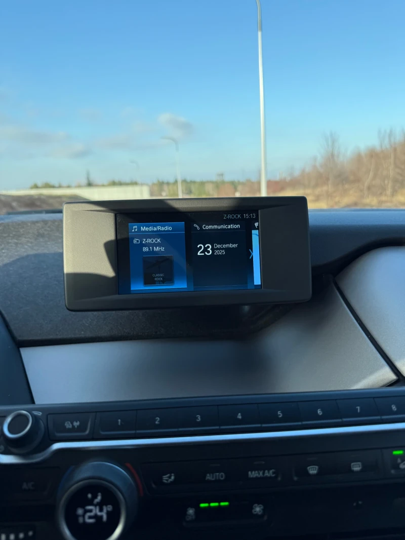 BMW i3 120Ah ТЕРМОПОМПА, снимка 8 - Автомобили и джипове - 52979180