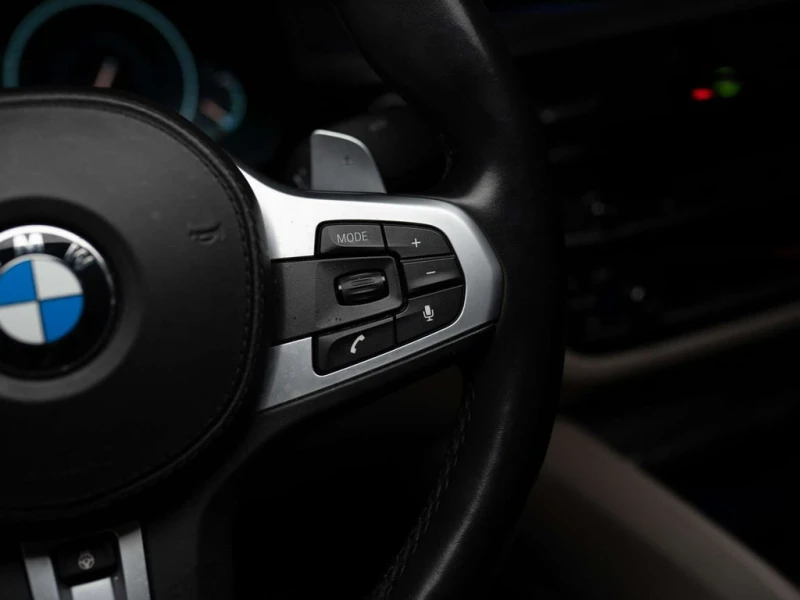 BMW 550 * xDrive * CARFAX * ЦЕНА ДО БГ, снимка 12 - Автомобили и джипове - 53279810