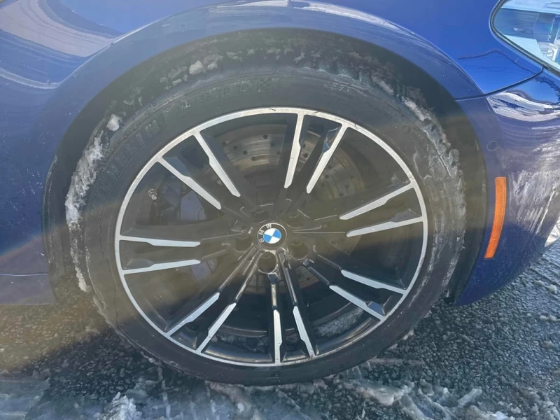 BMW M5 * Bowers & Wilkins* Карбонов таван * ALCANTARA, снимка 7 - Автомобили и джипове - 53309704