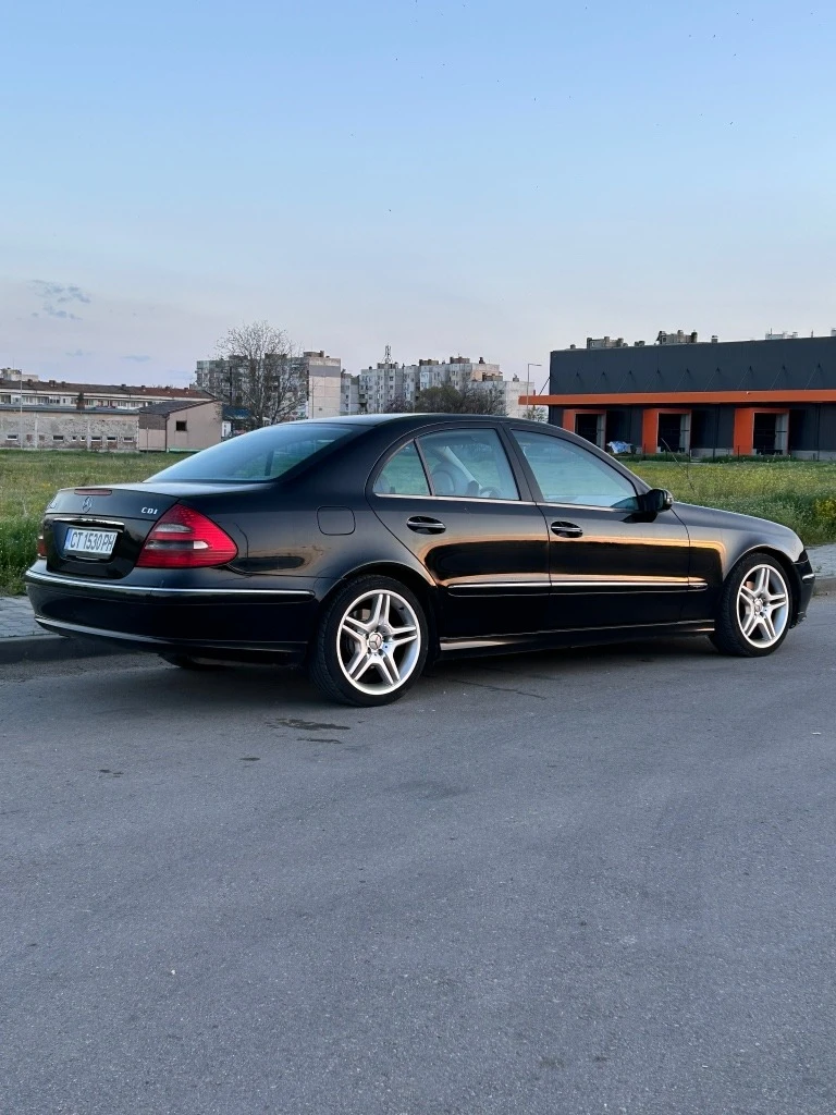 Mercedes-Benz E 270  - изображение 5
