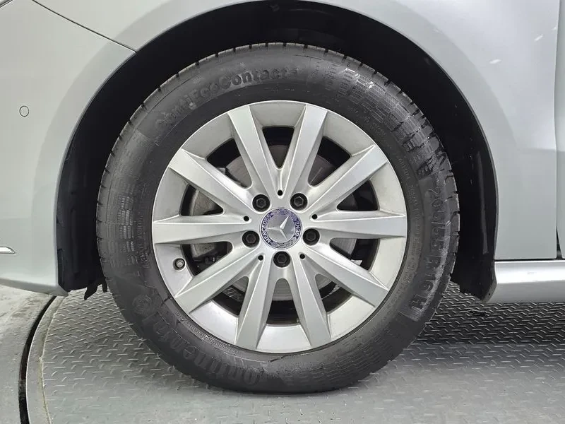 Mercedes-Benz B 200 2.0, снимка 5 - Автомобили и джипове - 54278404