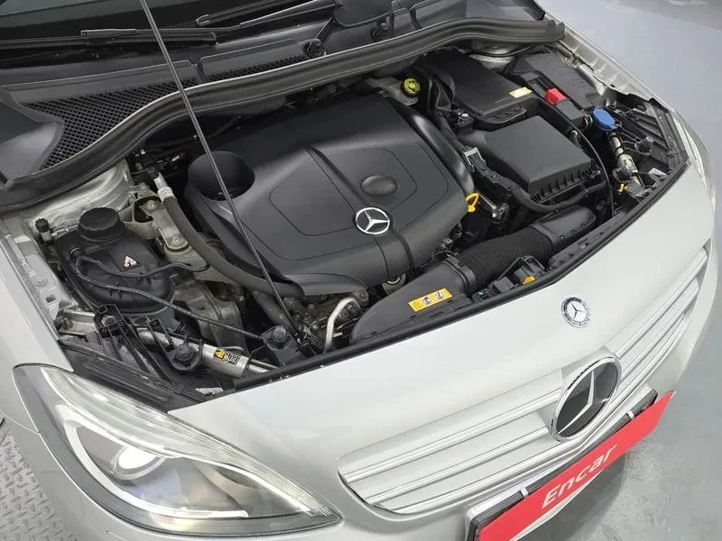 Mercedes-Benz B 200 2.0, снимка 6 - Автомобили и джипове - 54278404