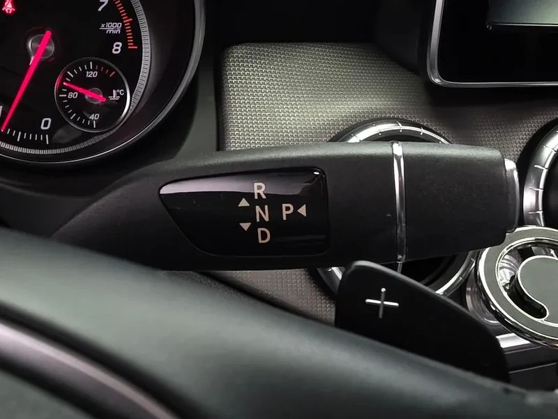Mercedes-Benz CLA 250 4Matic, снимка 9 - Автомобили и джипове - 55738630