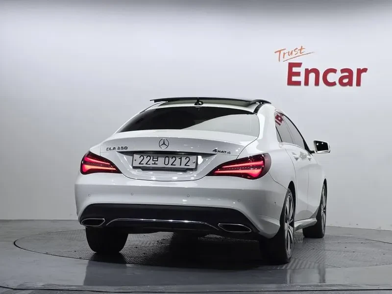 Mercedes-Benz CLA 250 4Matic, снимка 4 - Автомобили и джипове - 55738630