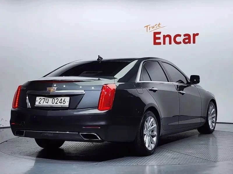 Cadillac Cts, снимка 2 - Автомобили и джипове - 56687824