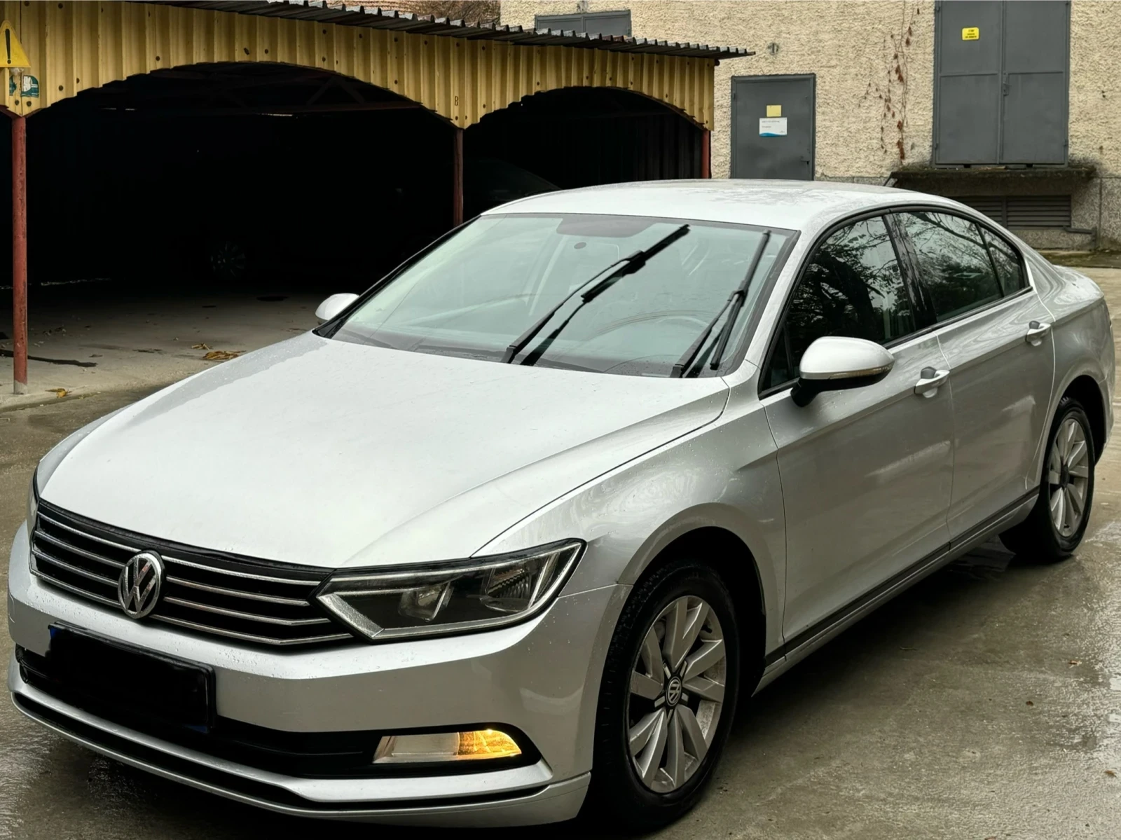 VW Passat 2.0TDI DSG - изображение 2