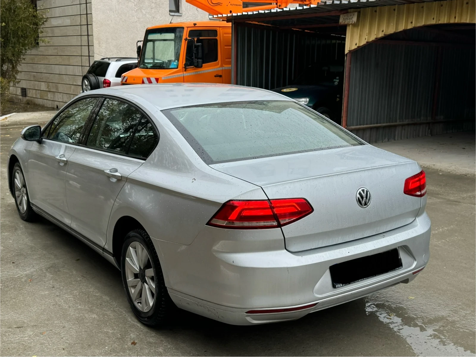 VW Passat 2.0TDI DSG - изображение 3