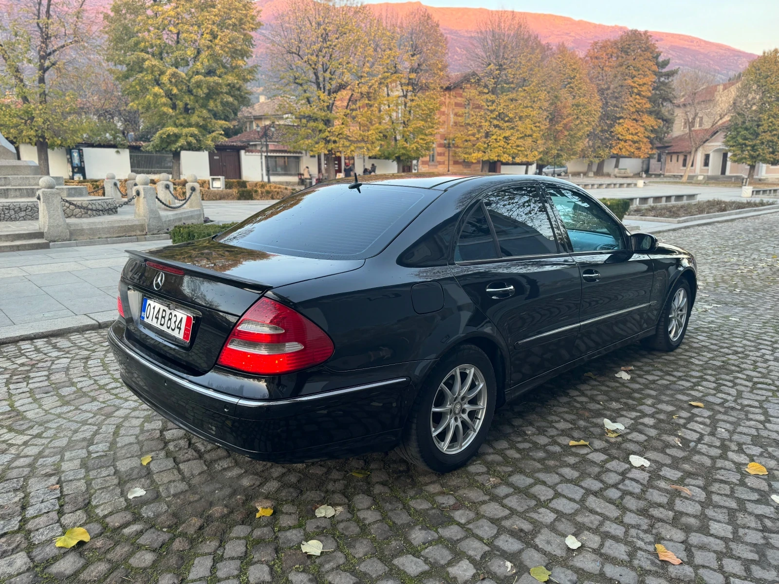 Mercedes-Benz E 320 Avantgarde LPG  - изображение 3