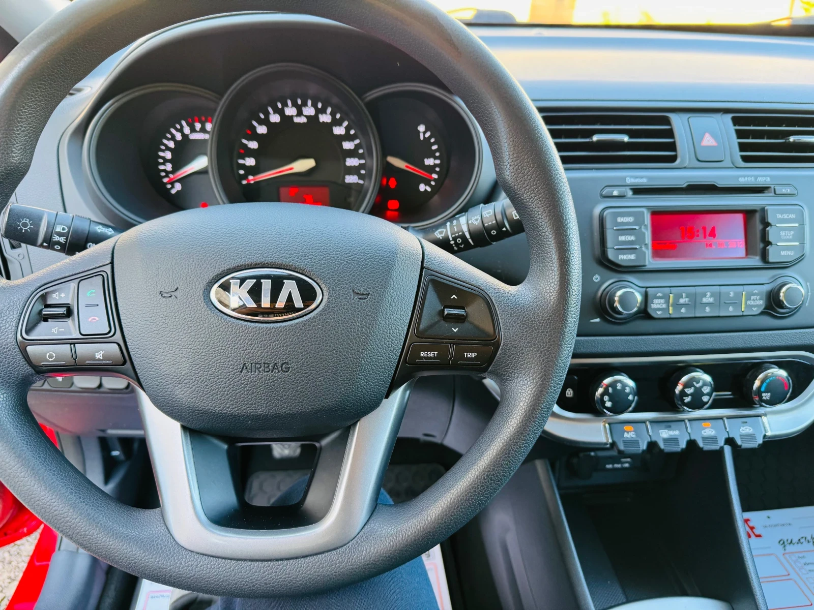 Kia Rio * BENZIN* EDITION* KLIMA* 2013г*  | Mobile.bg — изображение 15