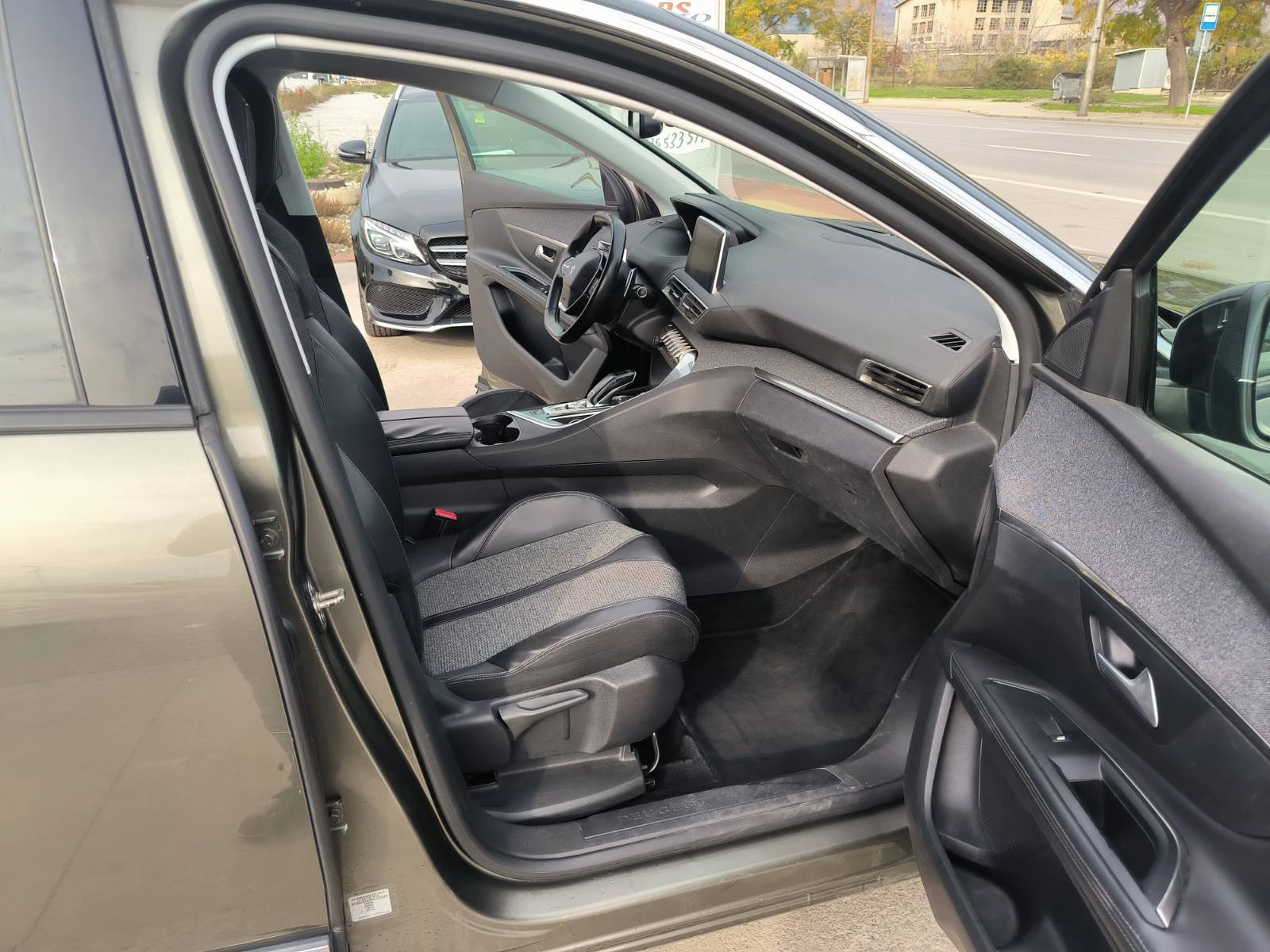 Peugeot 5008 1.6d-7m-Automat-Navi-Euro-6B | Mobile.bg   17