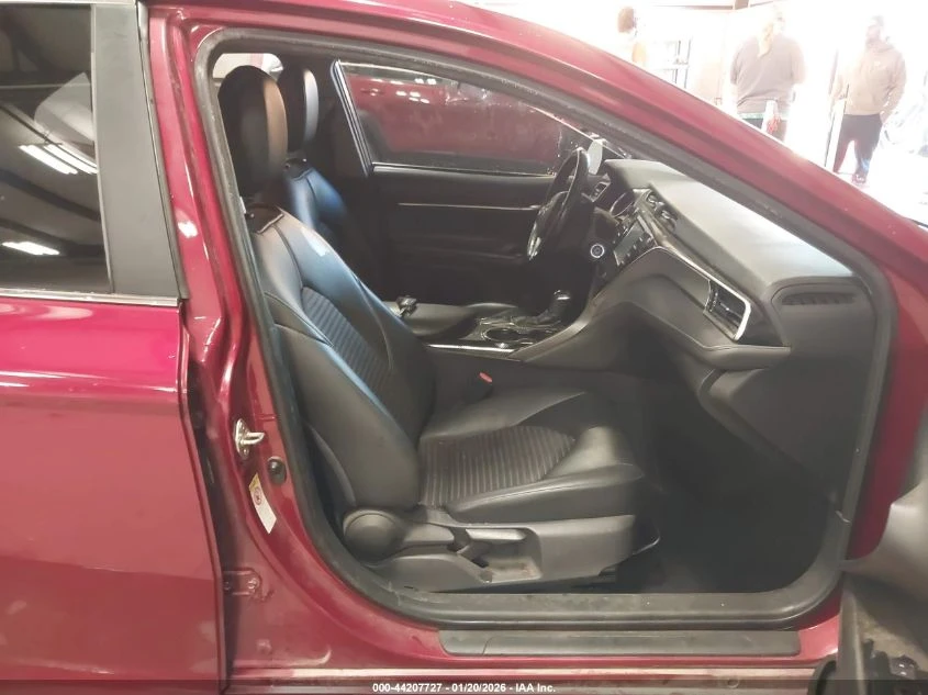 Toyota Camry 2.5l Se - изображение 5