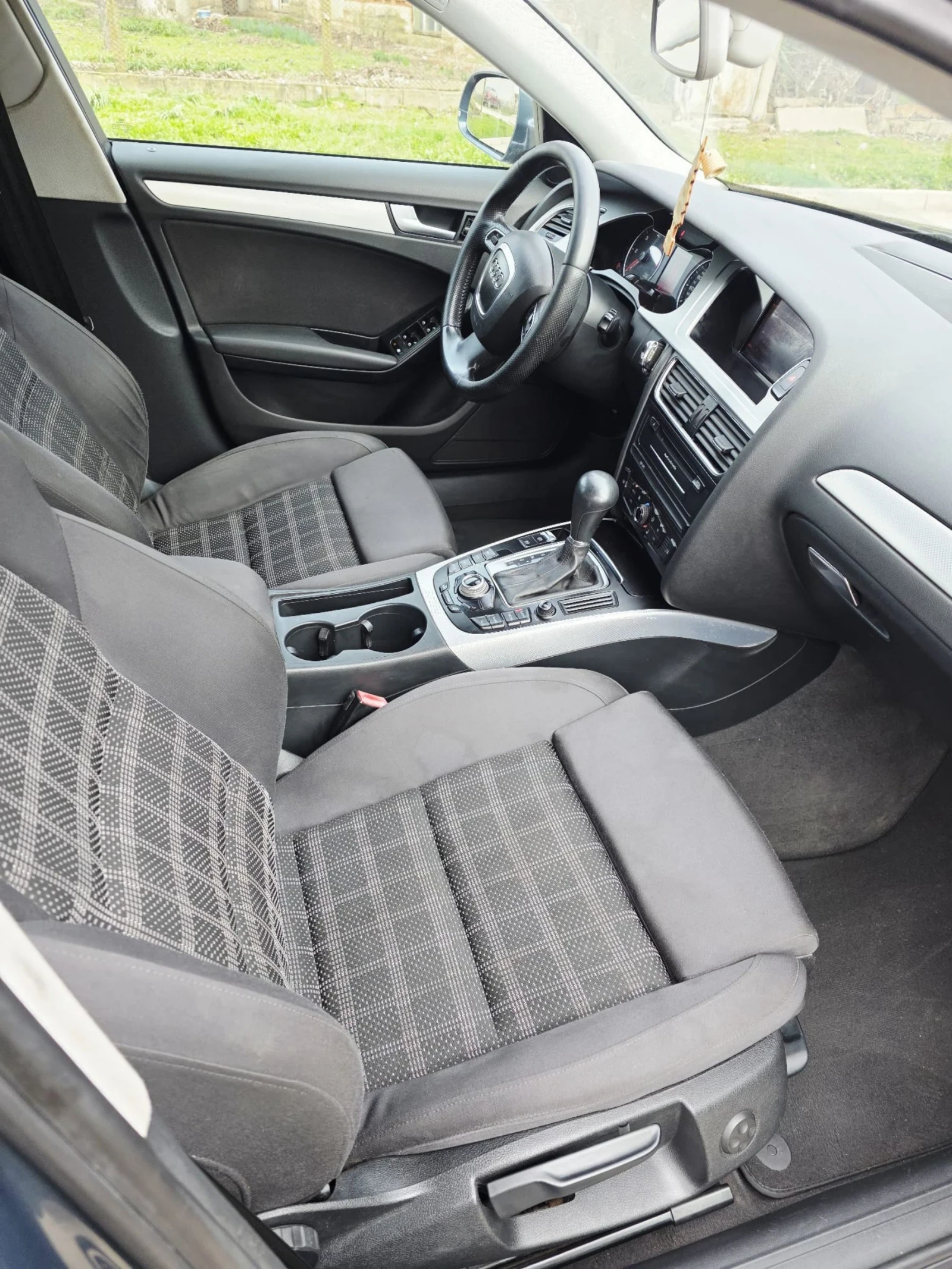 Audi A4 2.0, снимка 10 - Автомобили и джипове - 53850764