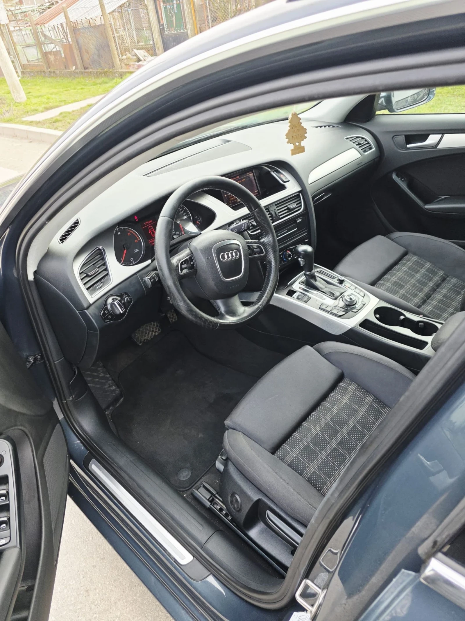 Audi A4 2.0, снимка 6 - Автомобили и джипове - 53850764