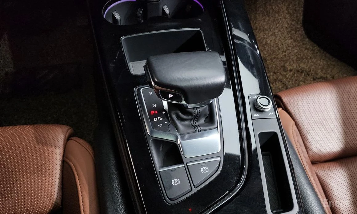 Audi A4, снимка 9 - Автомобили и джипове - 54054898