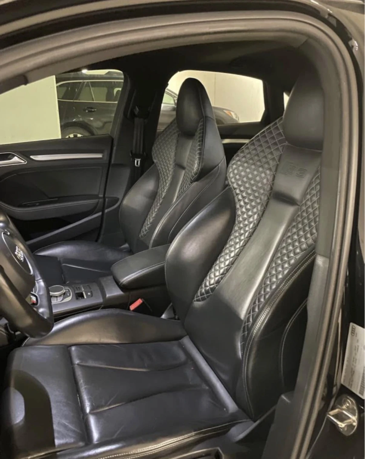 Audi S3 2.0T * КАМЕРА * ПАНОРАМА * СЕРВИЗНА ИСТОРИЯ * , снимка 4 - Автомобили и джипове - 54102706