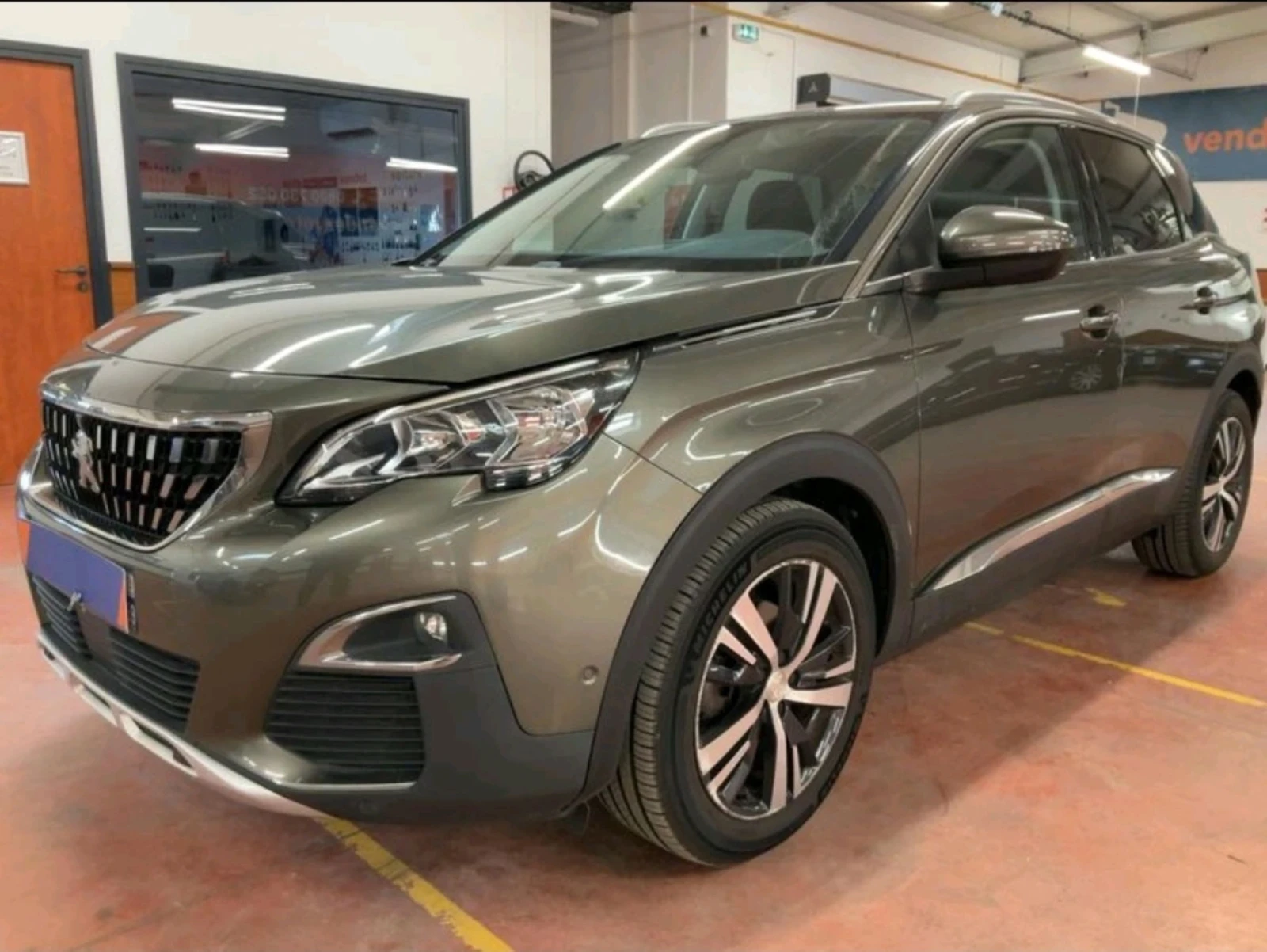 Peugeot 3008 1.2 PureTech Allure , снимка 2 - Автомобили и джипове - 54128932