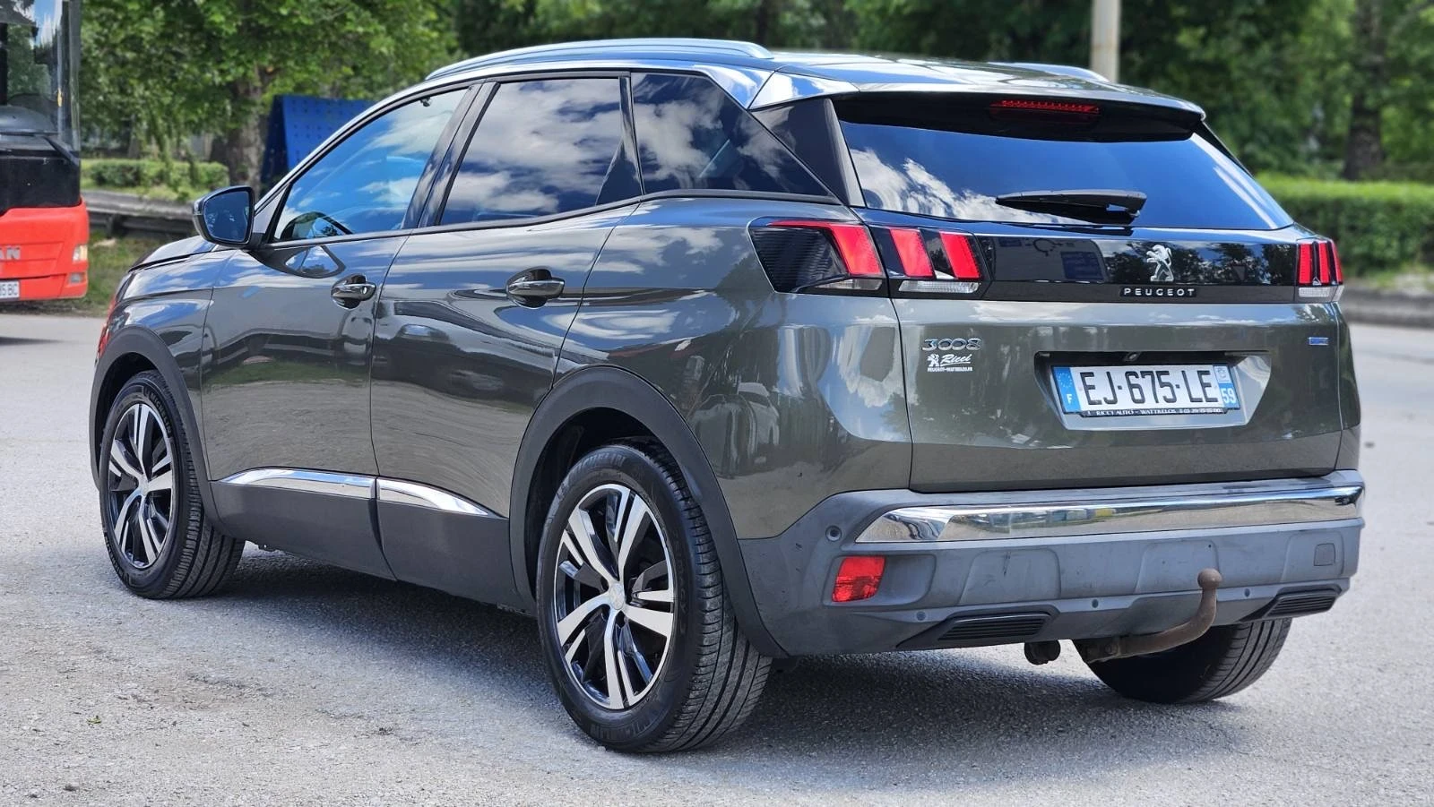 Peugeot 3008 1.2 PureTech Allure , снимка 5 - Автомобили и джипове - 54128932