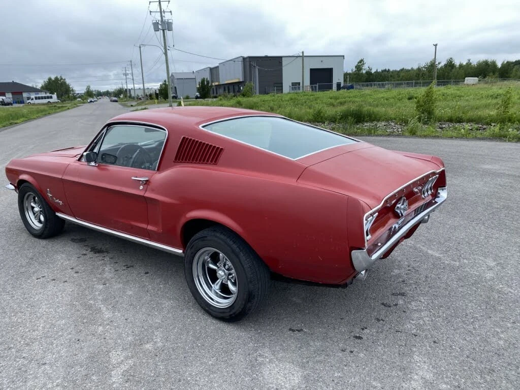 Ford Mustang Fastback RWD, снимка 2 - Автомобили и джипове - 54260557