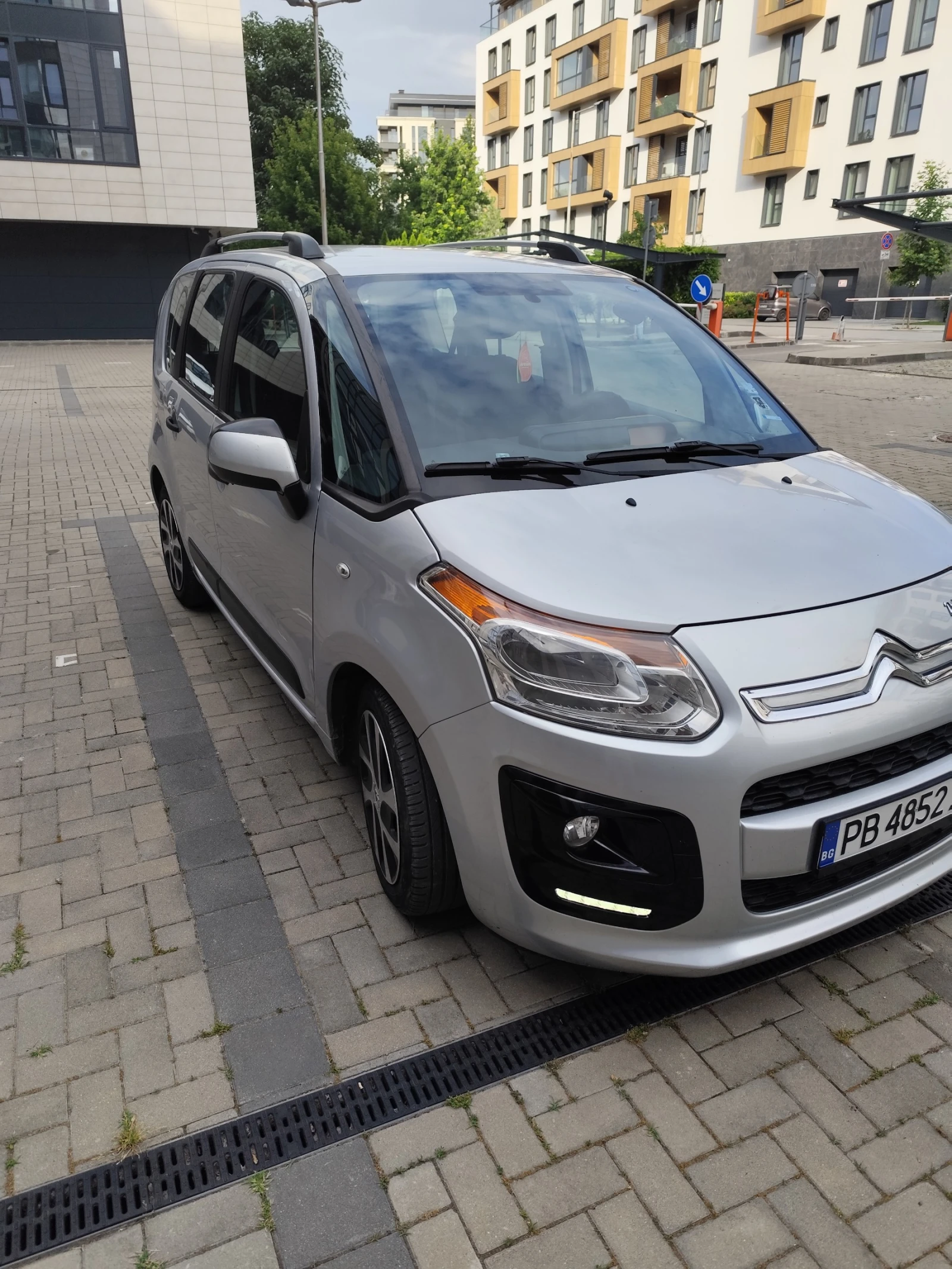 Citroen C3 Picasso 1.4, снимка 3 - Автомобили и джипове - 55051601