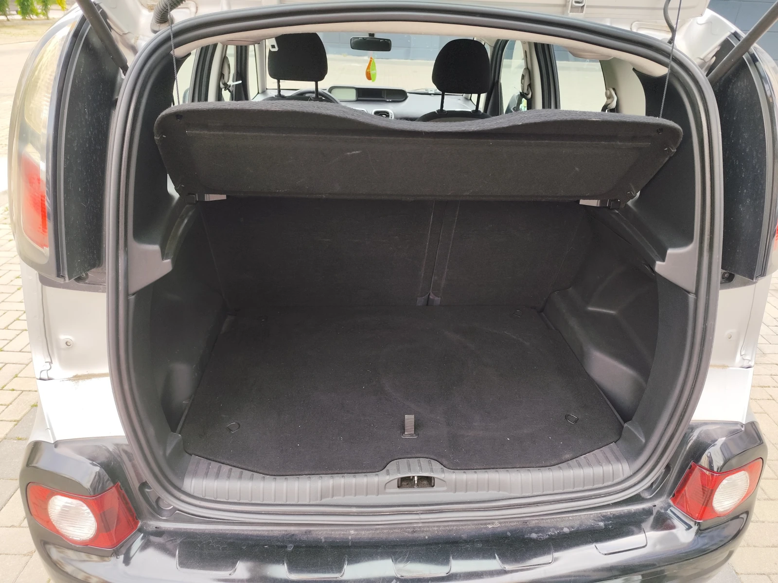 Citroen C3 Picasso 1.4, снимка 8 - Автомобили и джипове - 55051601