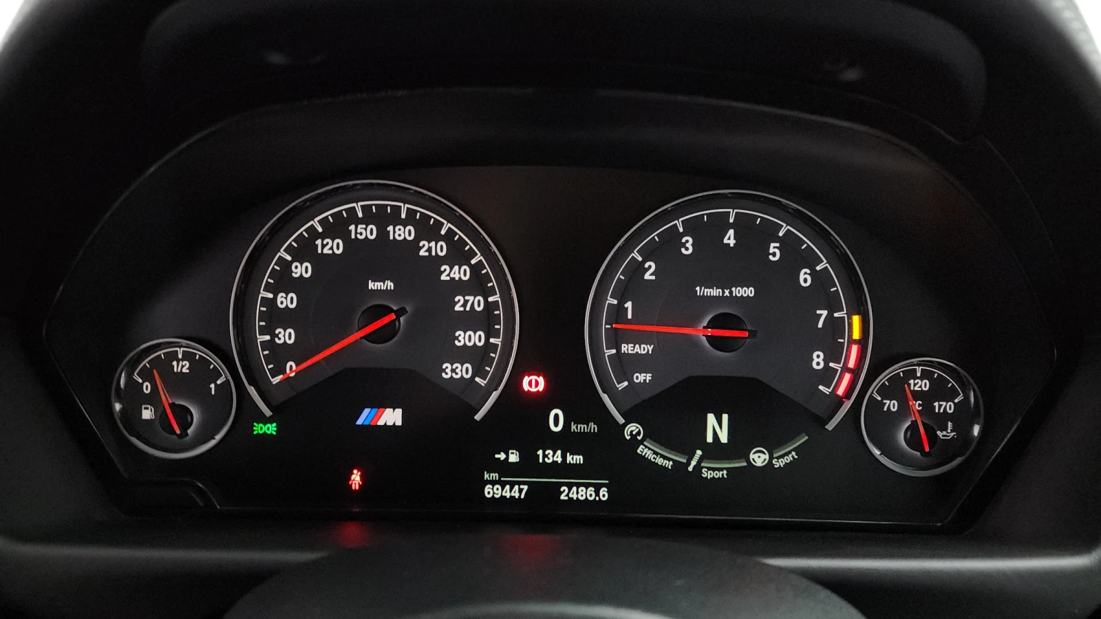 BMW M3 Sedan CS, снимка 10 - Автомобили и джипове - 55393231