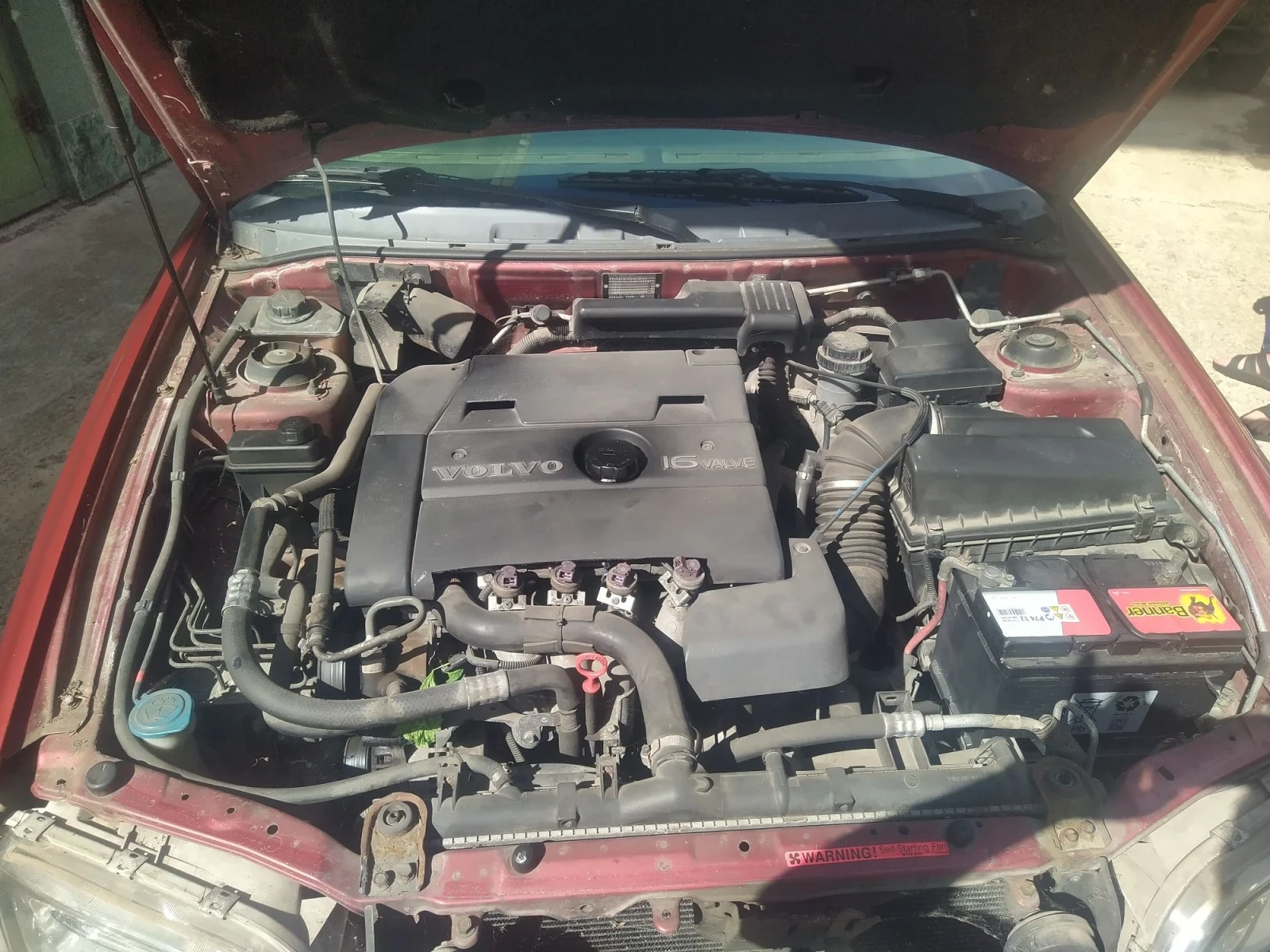 Volvo V40 1.8i, снимка 9 - Автомобили и джипове - 55951336