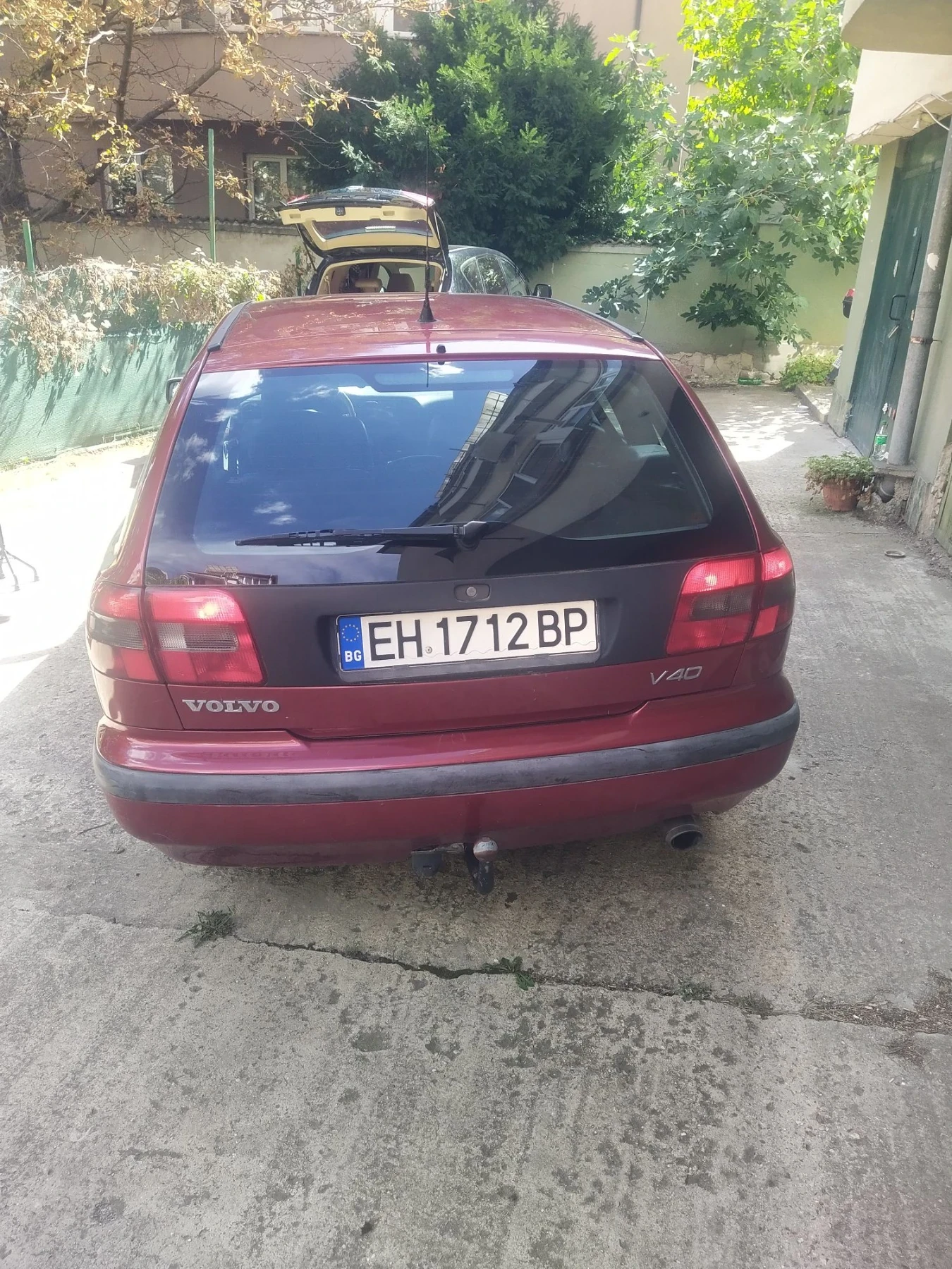 Volvo V40 1.8i, снимка 6 - Автомобили и джипове - 55951336