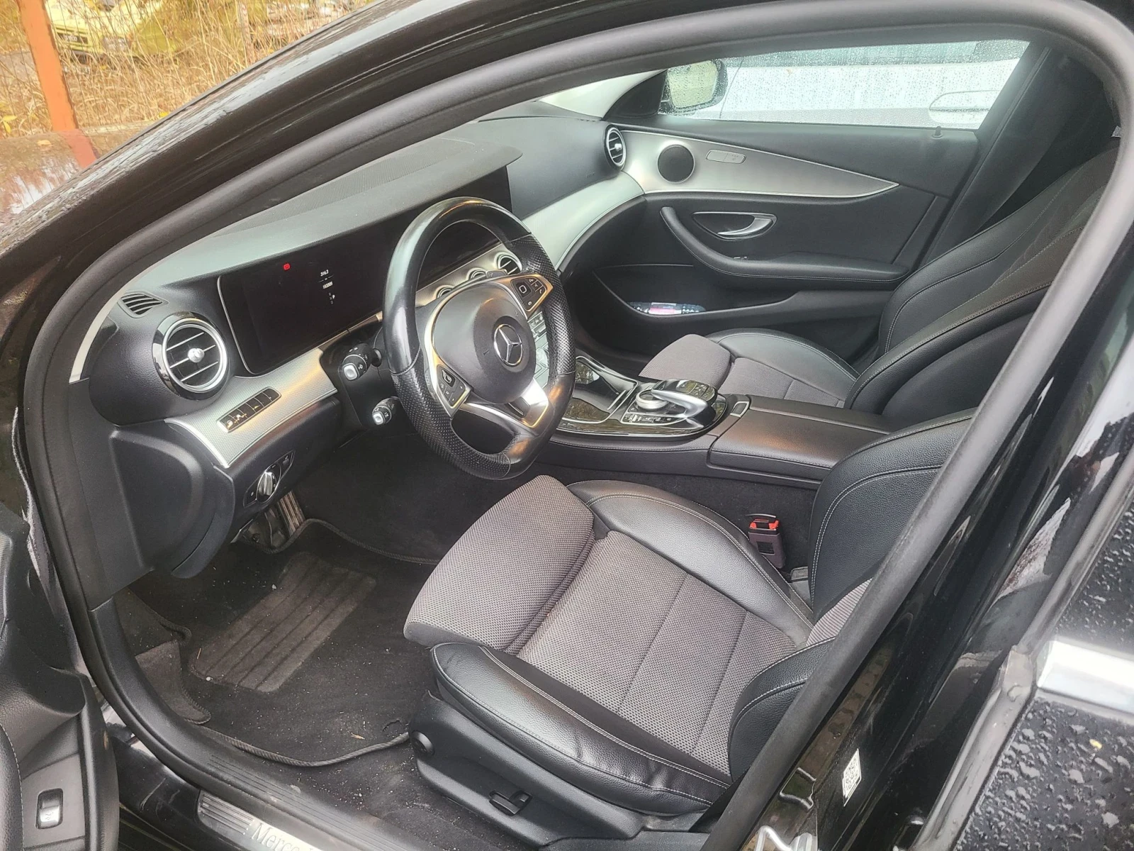 Mercedes-Benz E 220, снимка 9 - Автомобили и джипове - 56594203