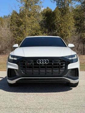 Audi SQ8 4.0 TFSI quattro/ДИСТРОНИК/ПАНОРАМА/ОБДУХВАНЕ/360, снимка 2