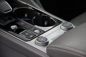 VW Touareg 4.0 V8TDI/4Mition/R Line/Matrix LED/Massage/HeadUp | Mobile.bg   12