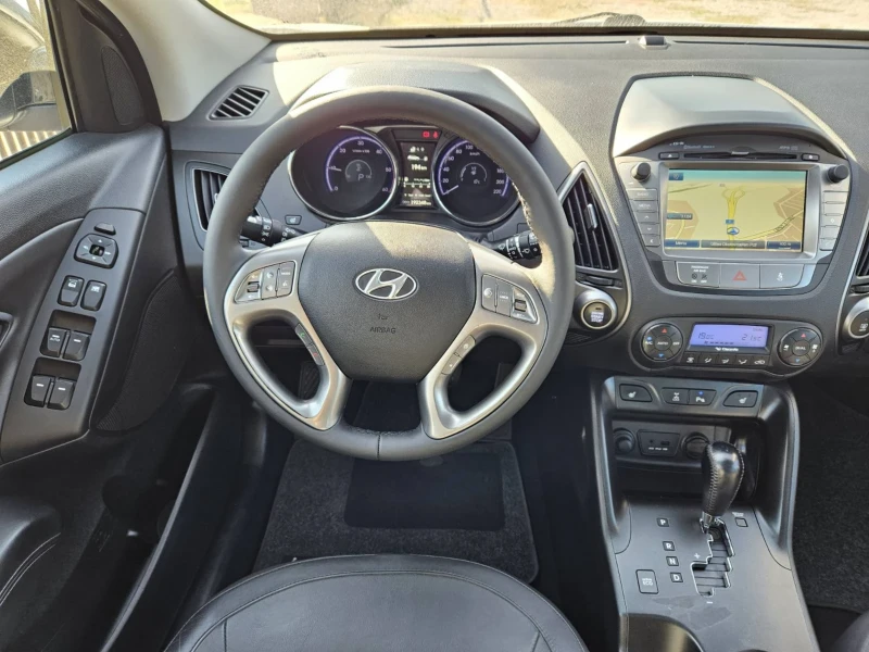 Hyundai IX35 2.0CRDI 184k.c 4x4 PREMIUM, снимка 11 - Автомобили и джипове - 47557488