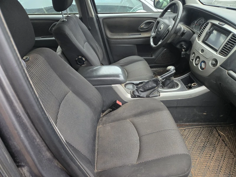 Mazda Tribute, снимка 3 - Автомобили и джипове - 49364330