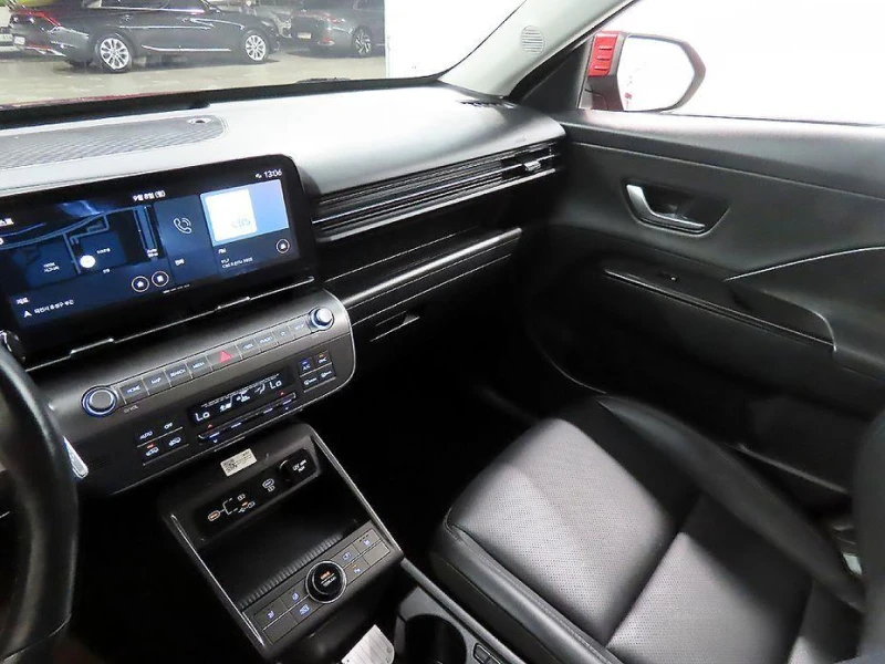 Hyundai Kona Gasoline 1.6 Turbo 4WD Modern, снимка 10 - Автомобили и джипове - 52113018