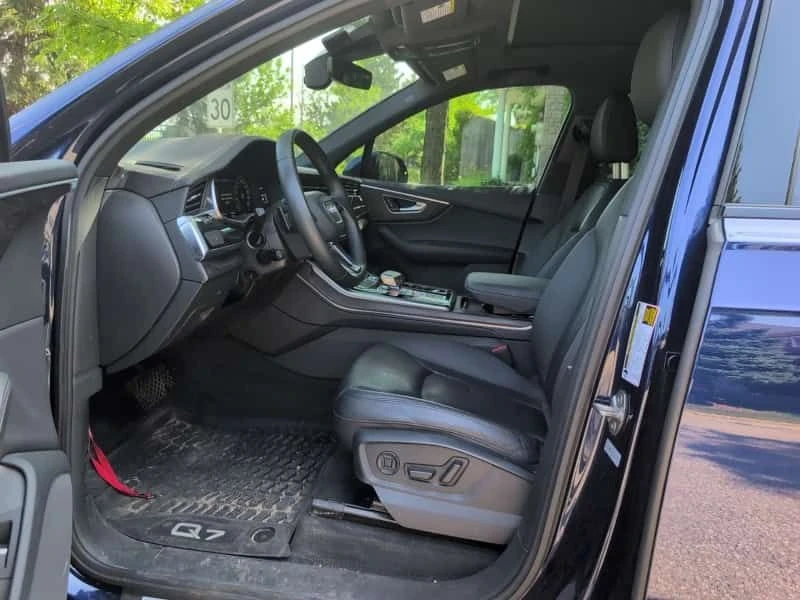 Audi Q7 * PROGRESSIV * CARFAX * ОПЦИЯ ЗА ФИНАНСИРАНЕ, снимка 3 - Автомобили и джипове - 55510861