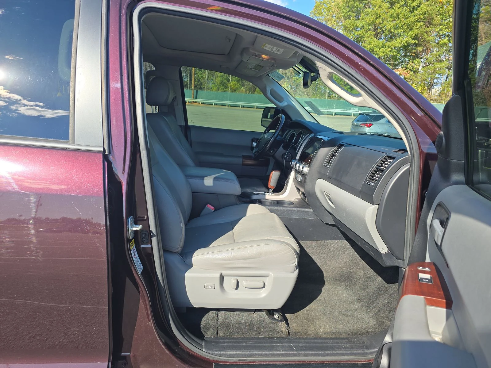 Toyota Sequoia Platinum | Mobile.bg   15