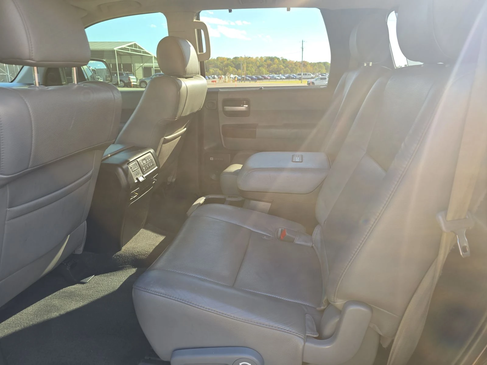 Toyota Sequoia Platinum | Mobile.bg   11