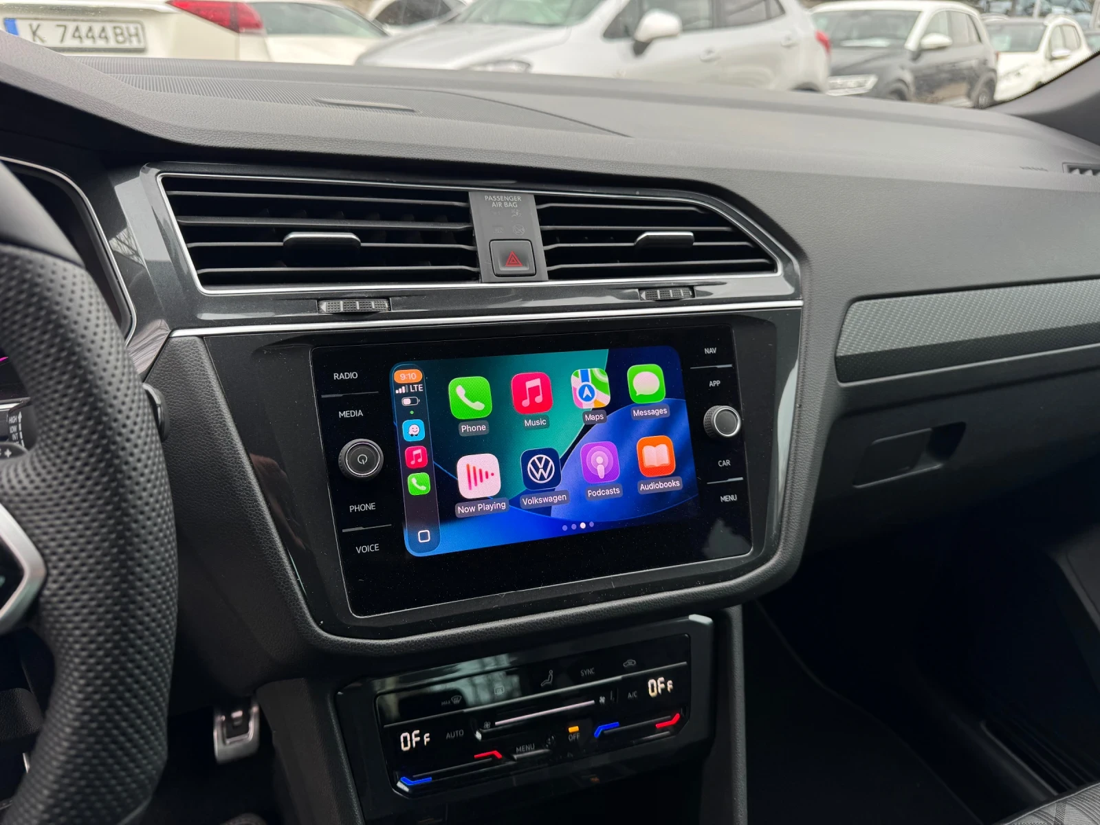 VW Tiguan 2.0TDI* DSG* Full R-Line* IQ Lights, снимка 9 - Автомобили и джипове - 53922435