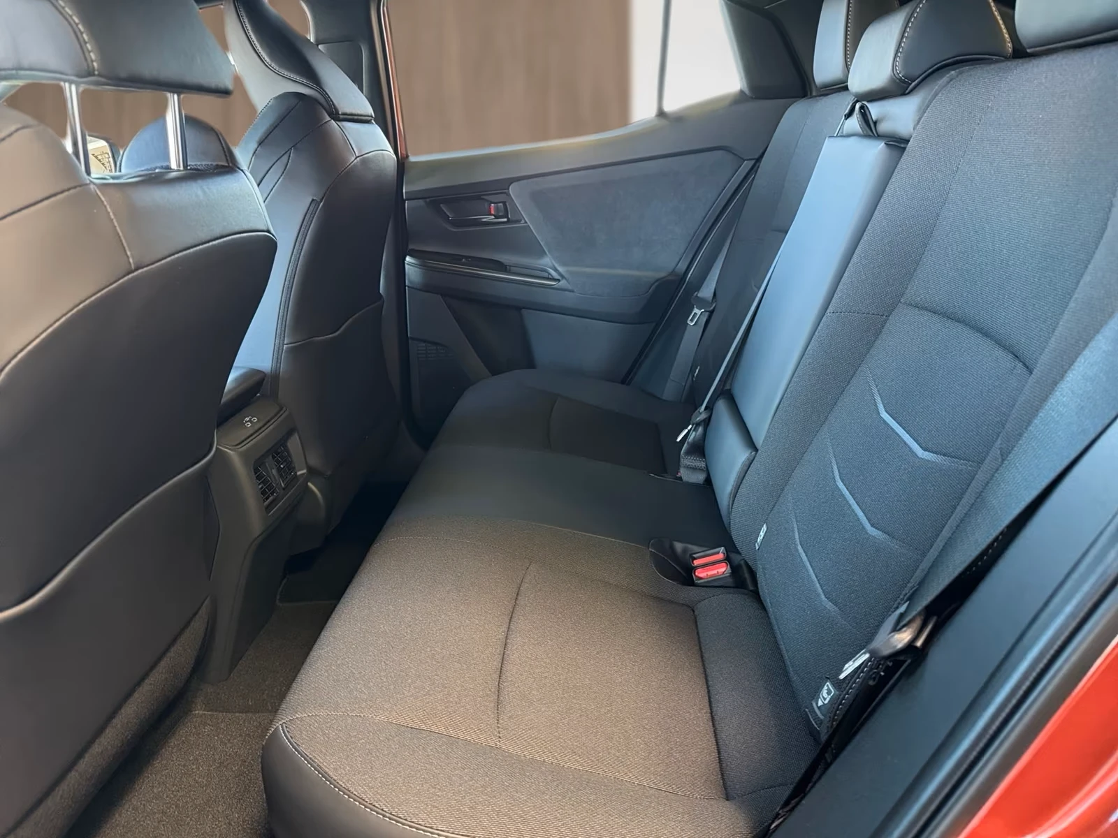 Toyota C-HR ELECTRIC* TEAMPLAYER* DISTR* KEYLESS* CAMERA* CARP, снимка 12 - Автомобили и джипове - 53981366