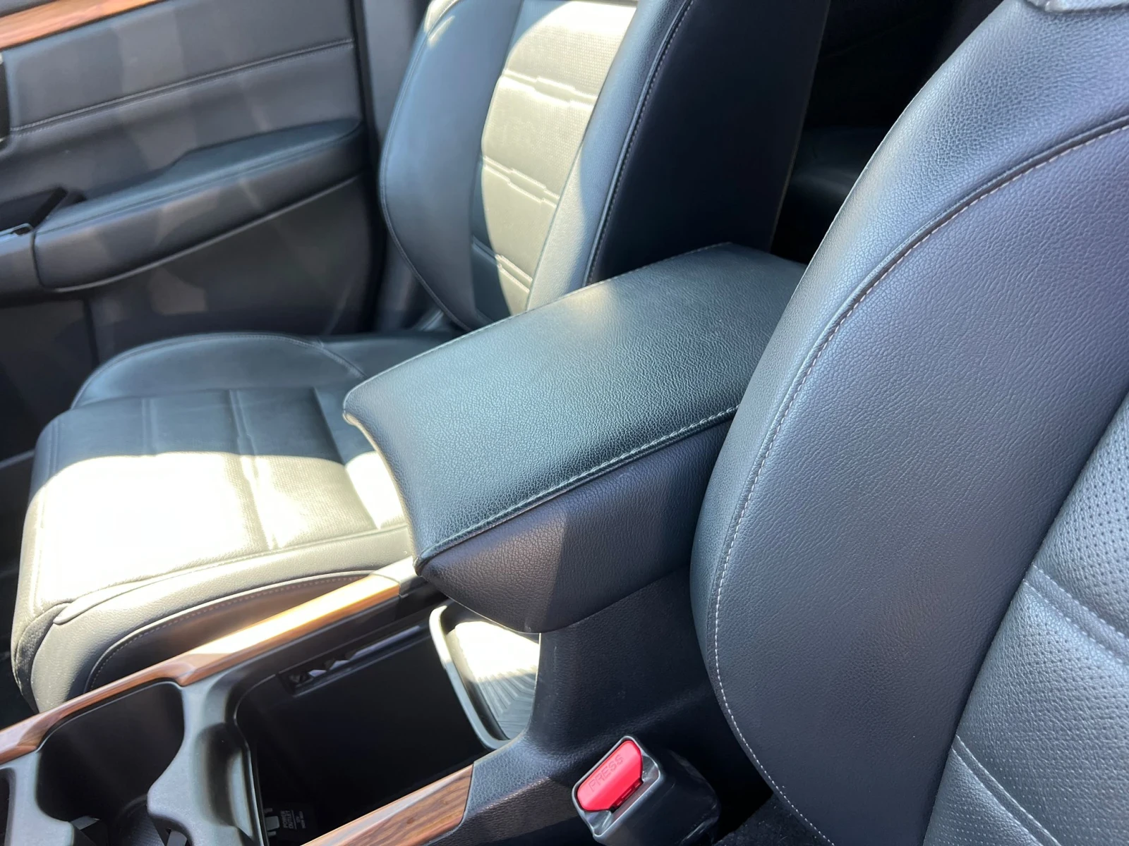 Honda Cr-v 119000км* 2.0i HEV AWD 184hp* КОЖА* КАМЕРА* , снимка 7 - Автомобили и джипове - 54138216