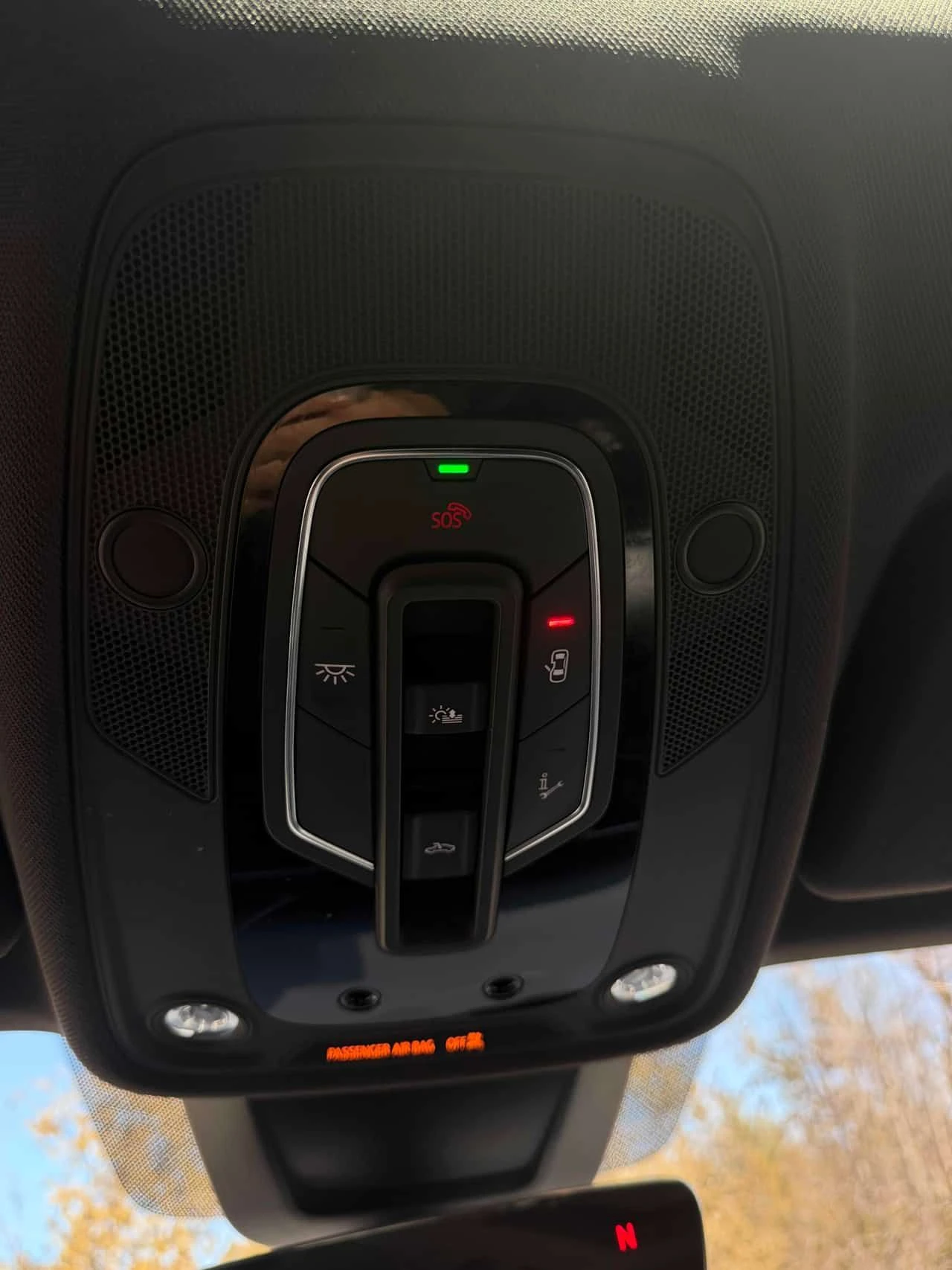 Audi SQ8 4.0 TFSI quattro/ДИСТРОНИК/ПАНОРАМА/ОБДУХВАНЕ/360, снимка 16 - Автомобили и джипове - 54198927