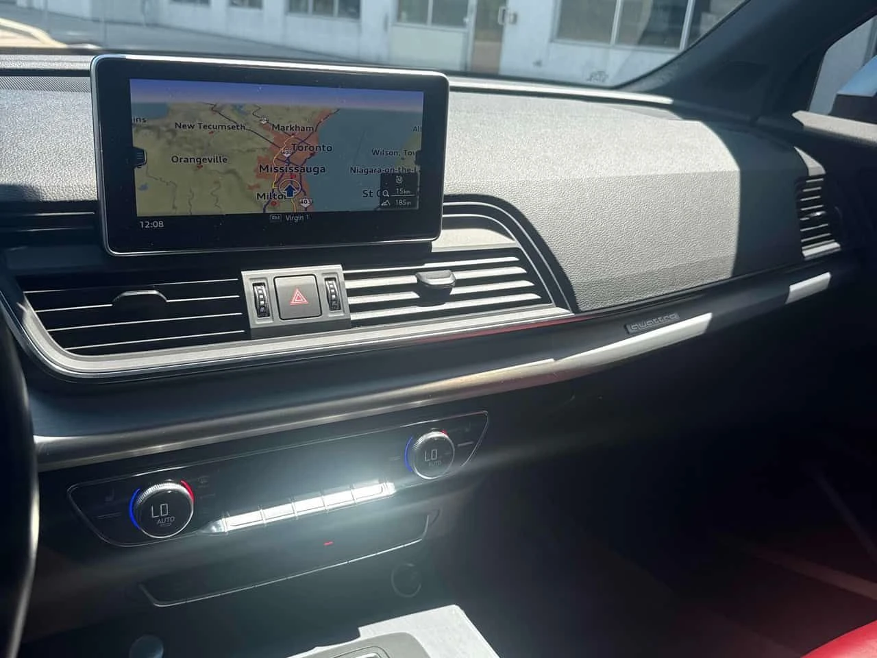 Audi SQ5 * Technik * CARFAX * ЦЕНА ДО БГ, снимка 10 - Автомобили и джипове - 55075780