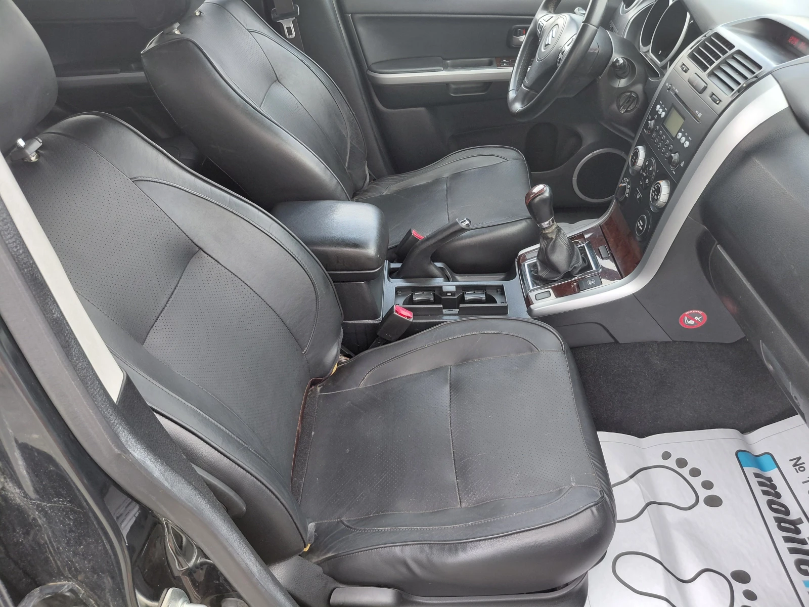 Suzuki Grand vitara 1.9  129 KC. ОБСЛУЖЕНА, снимка 13 - Автомобили и джипове - 55317107