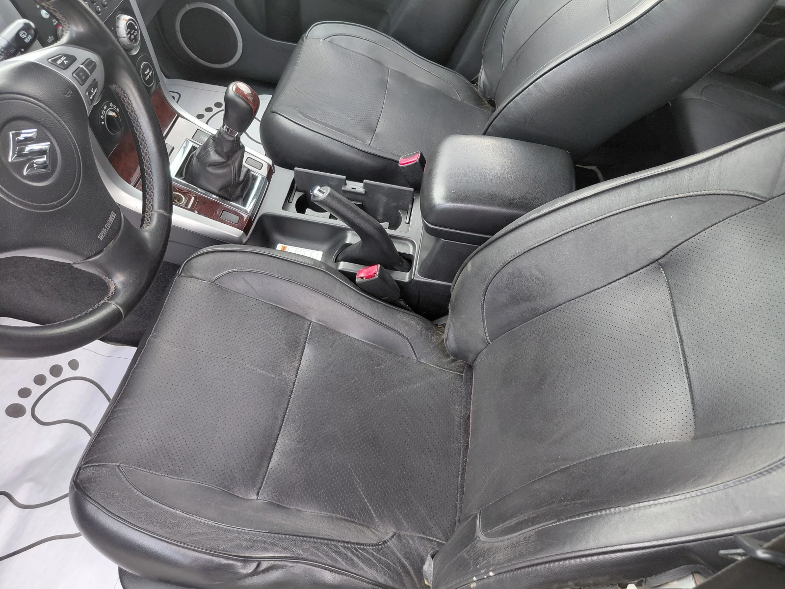 Suzuki Grand vitara 1.9  129 KC. ОБСЛУЖЕНА, снимка 10 - Автомобили и джипове - 55317107