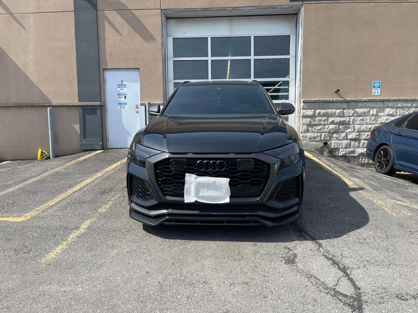 Audi RSQ8 * B&O PREMIUM * ОПЦИЯ ЗА ФИНАНСИРАНЕ * , снимка 5 - Автомобили и джипове - 56012583