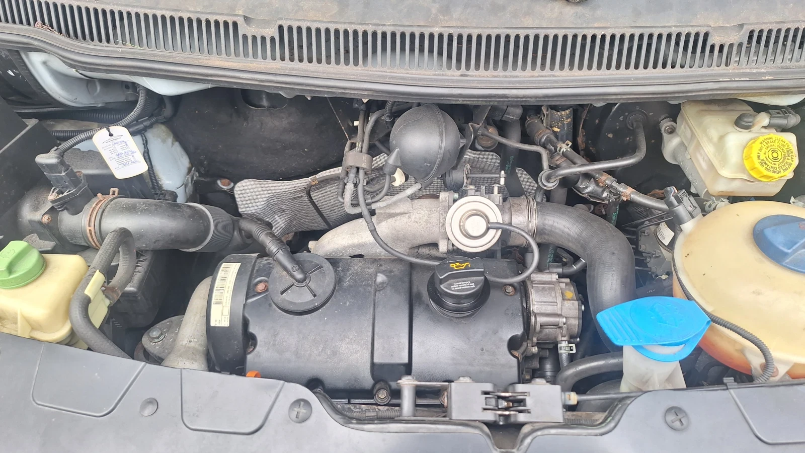 VW T5 Товарен, снимка 5 - Бусове и автобуси - 54237154