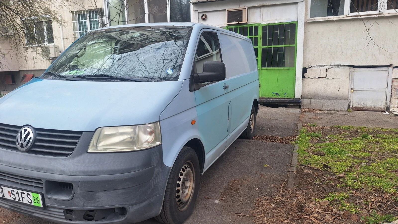 VW T5 Товарен, снимка 4 - Бусове и автобуси - 54237154